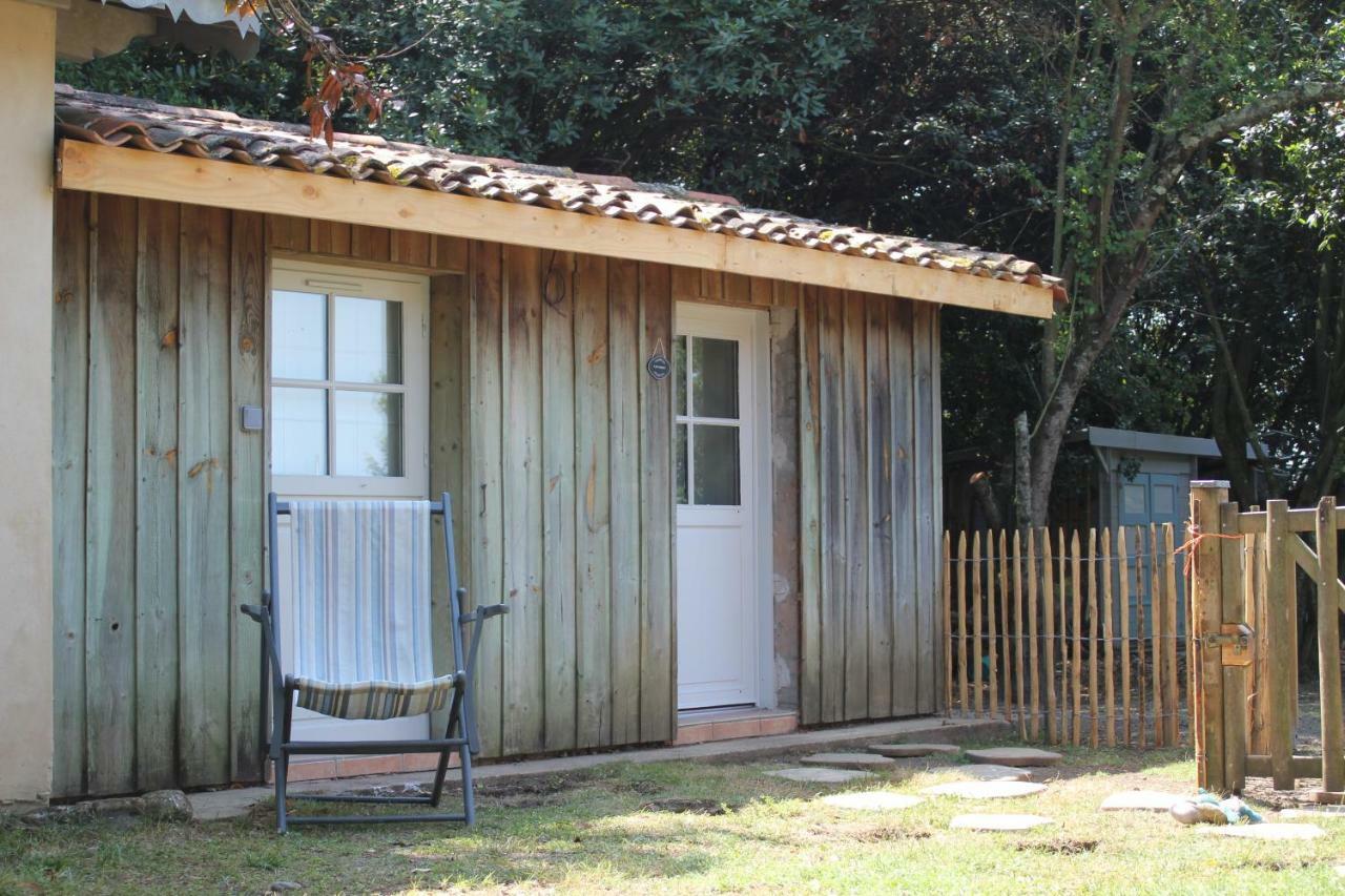 Le Clos Du Gorion Hotell Saint-Sulpice-et-Cameyrac Exteriör bild